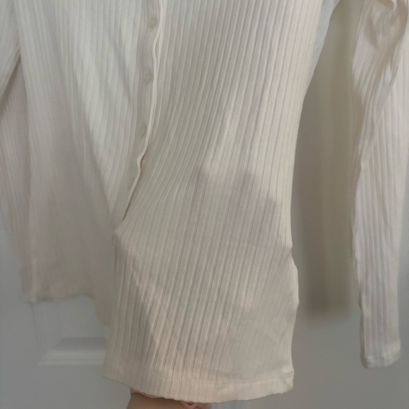 Abercrombie & Fitch Button Down Long Sleeve - Picture 4 of 6